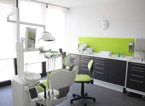 Behandlungsraum Zahnarztpraxis Waldbadviertel in Köln-Ostheim